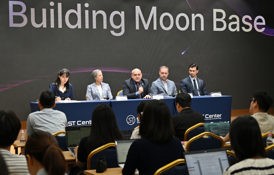 7월 29일 NASA 달 기지 건설(기자간담회, 특별강연, 대담) (5) 이미지