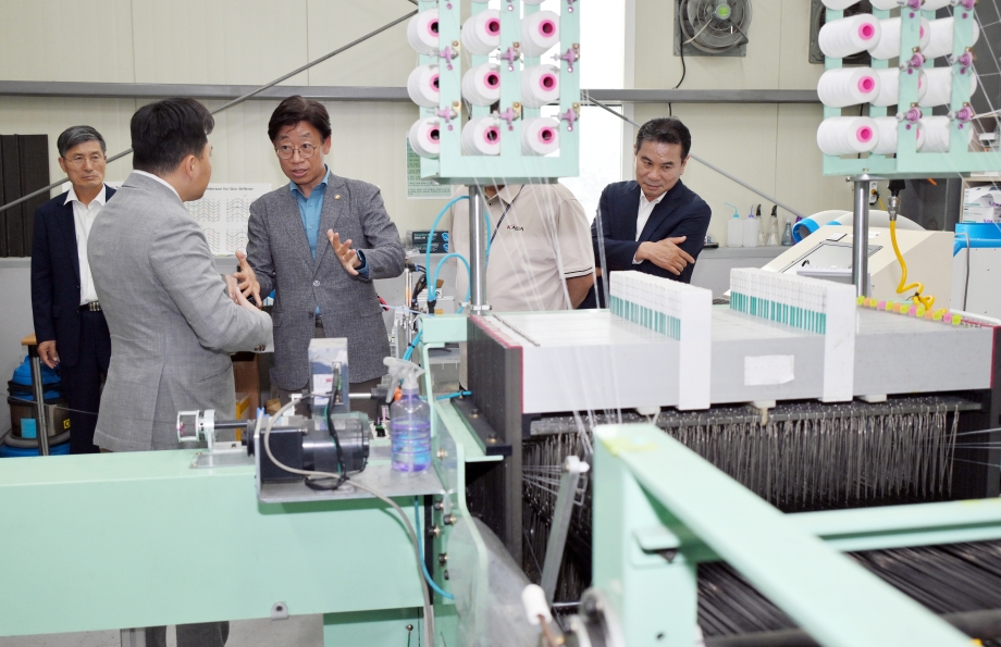 항공 복합재 기업 현장에서 ‘제11차 우주항공 SOS 간담회’ 개최